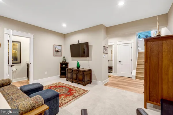 $1,599,000 | 105 Courthouse Road Southwest, Vienna, VA 22180