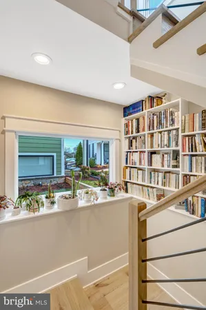 $1,599,000 | 105 Courthouse Road Southwest, Vienna, VA 22180