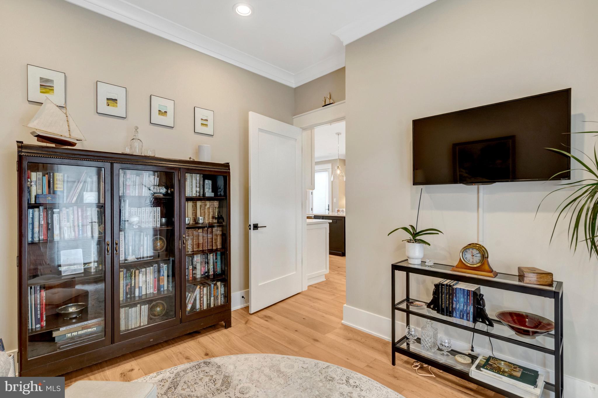 105 Courthouse Road Southwest Vienna, VA 22180 - Photo 7 of 68