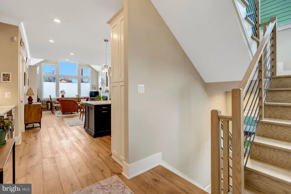 $1,599,000 | 105 Courthouse Road Southwest, Vienna, VA 22180