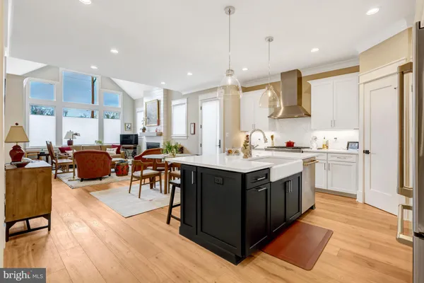 $1,599,000 | 105 Courthouse Road Southwest, Vienna, VA 22180
