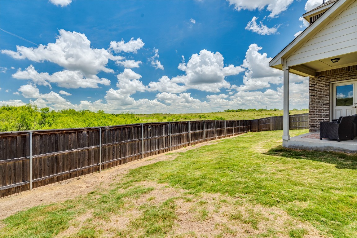 572 Pepperbark Loop Buda, TX 78610 - Photo 21 of 24