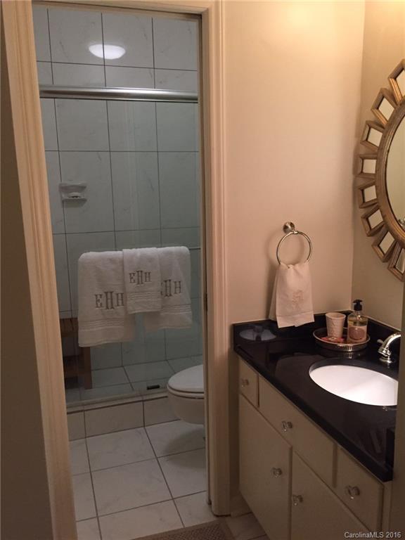 830 Cherokee Road, Unit 830 Charlotte, NC 28207 - Photo 16 of 19 Gallery Image 16