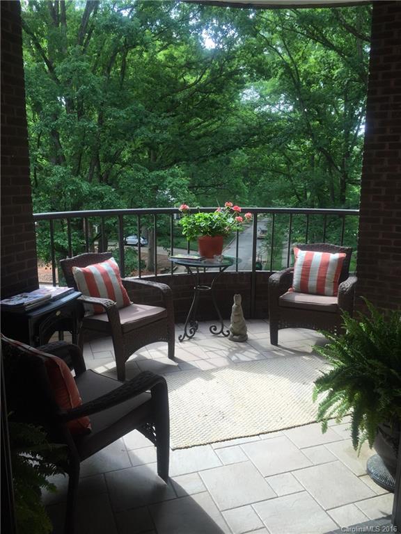 830 Cherokee Road, Unit 830 Charlotte, NC 28207 - Photo 17 of 19 Gallery Image 17