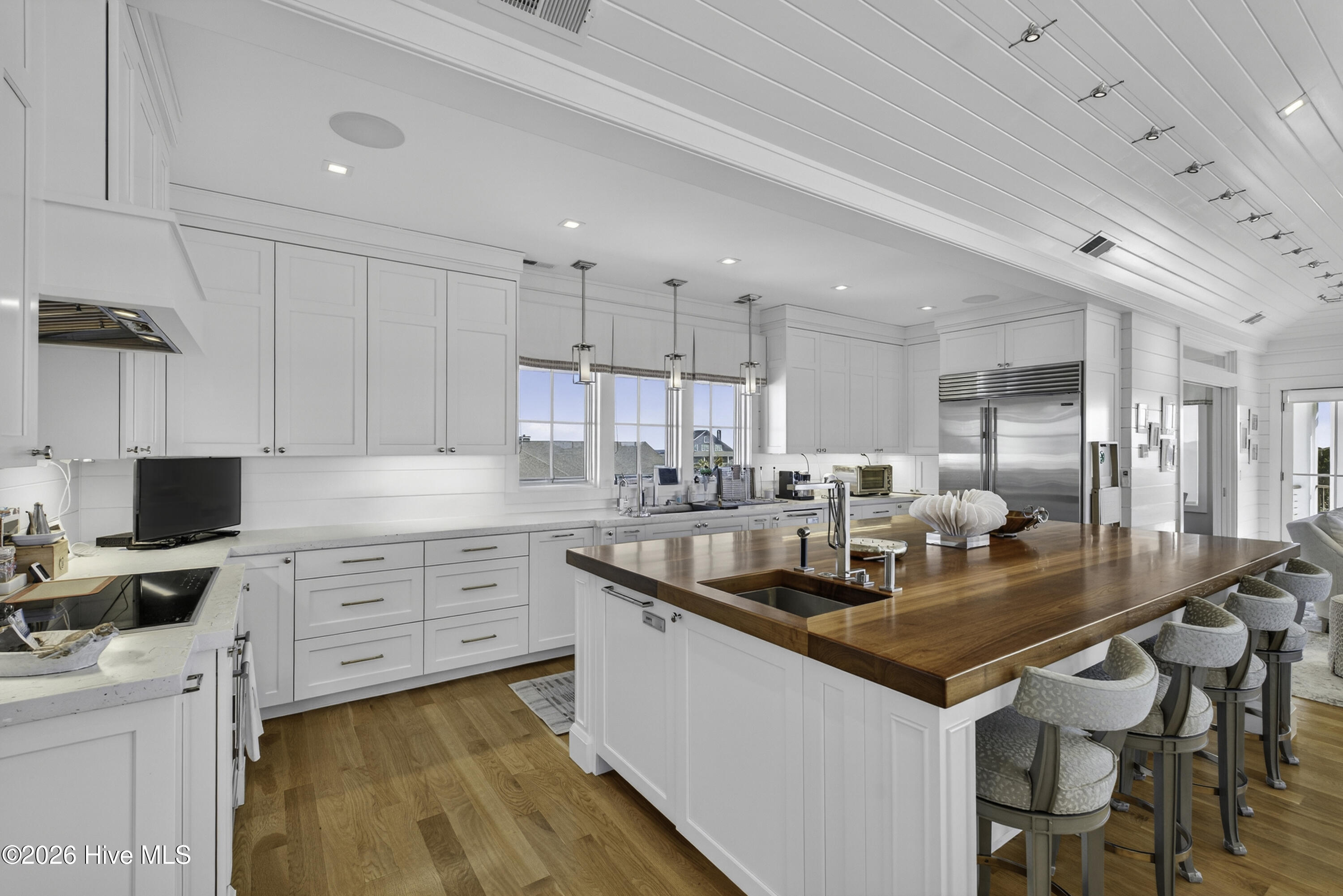 4 Jib Road Wilmington, NC 28411 - Photo 19 of 58 19-main house kitchen -95