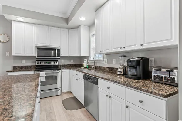 $844,000 | 304 Hillside Drive South, Unit B, North Myrtle Beach, SC 29582