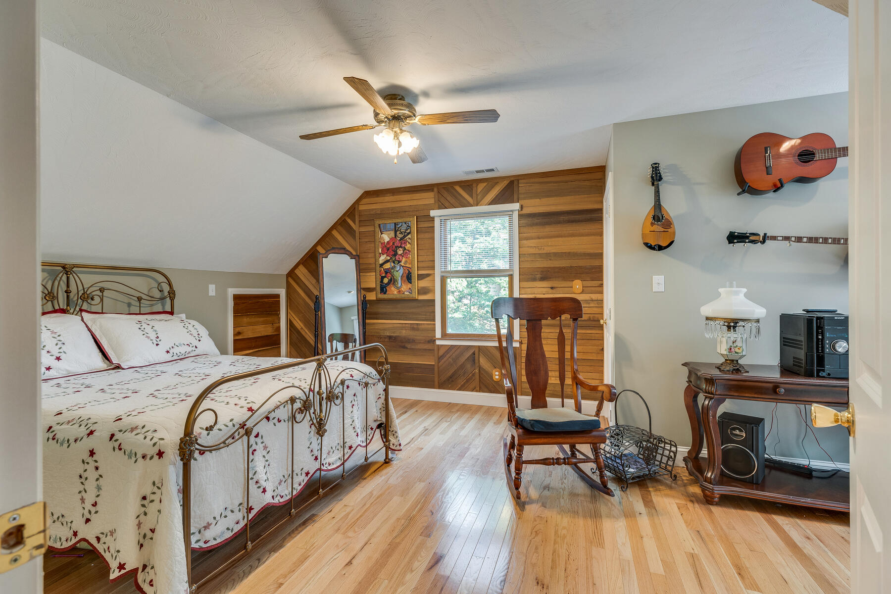 1303 Sugar Grove Church Road Butler, TN 37640 - Photo 31 of 53 BR 3 Upstairs