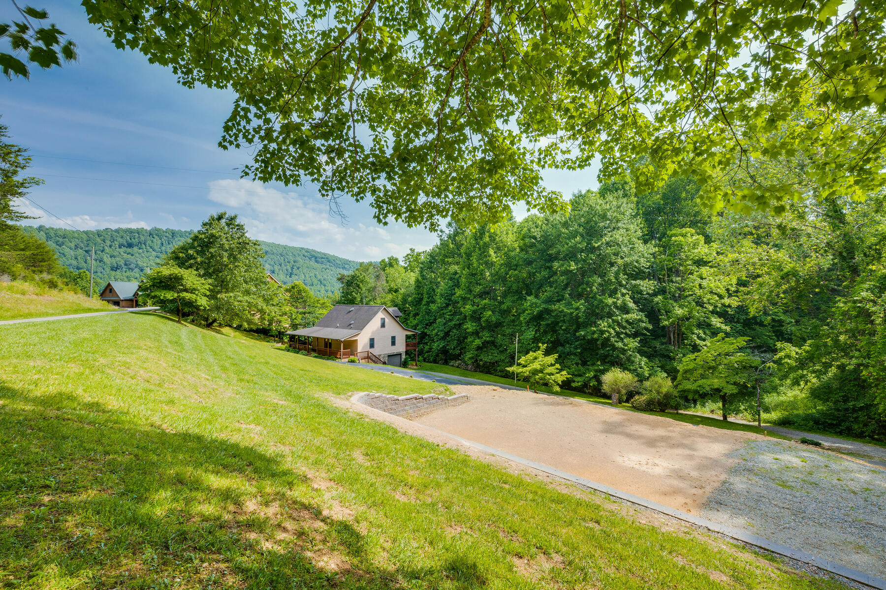 1303 Sugar Grove Church Road Butler, TN 37640 - Photo 45 of 53 Parking