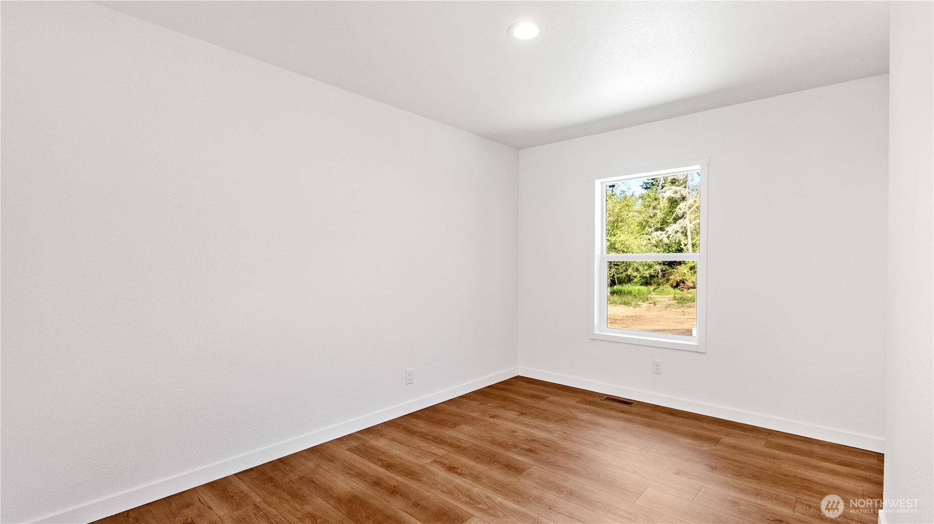 1019 Harmony Road Oak Harbor, WA 98277 - Photo 11 of 40 Gallery Image 11