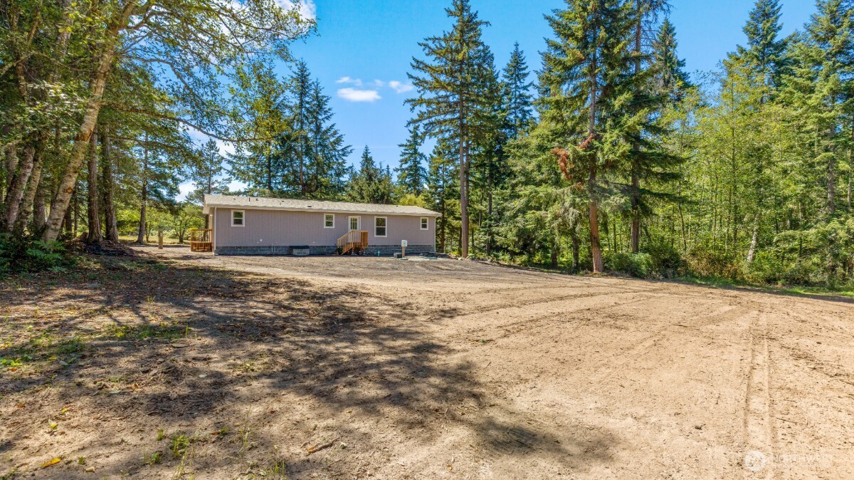 1019 Harmony Road Oak Harbor, WA 98277 - Photo 36 of 40 Gallery Image 36