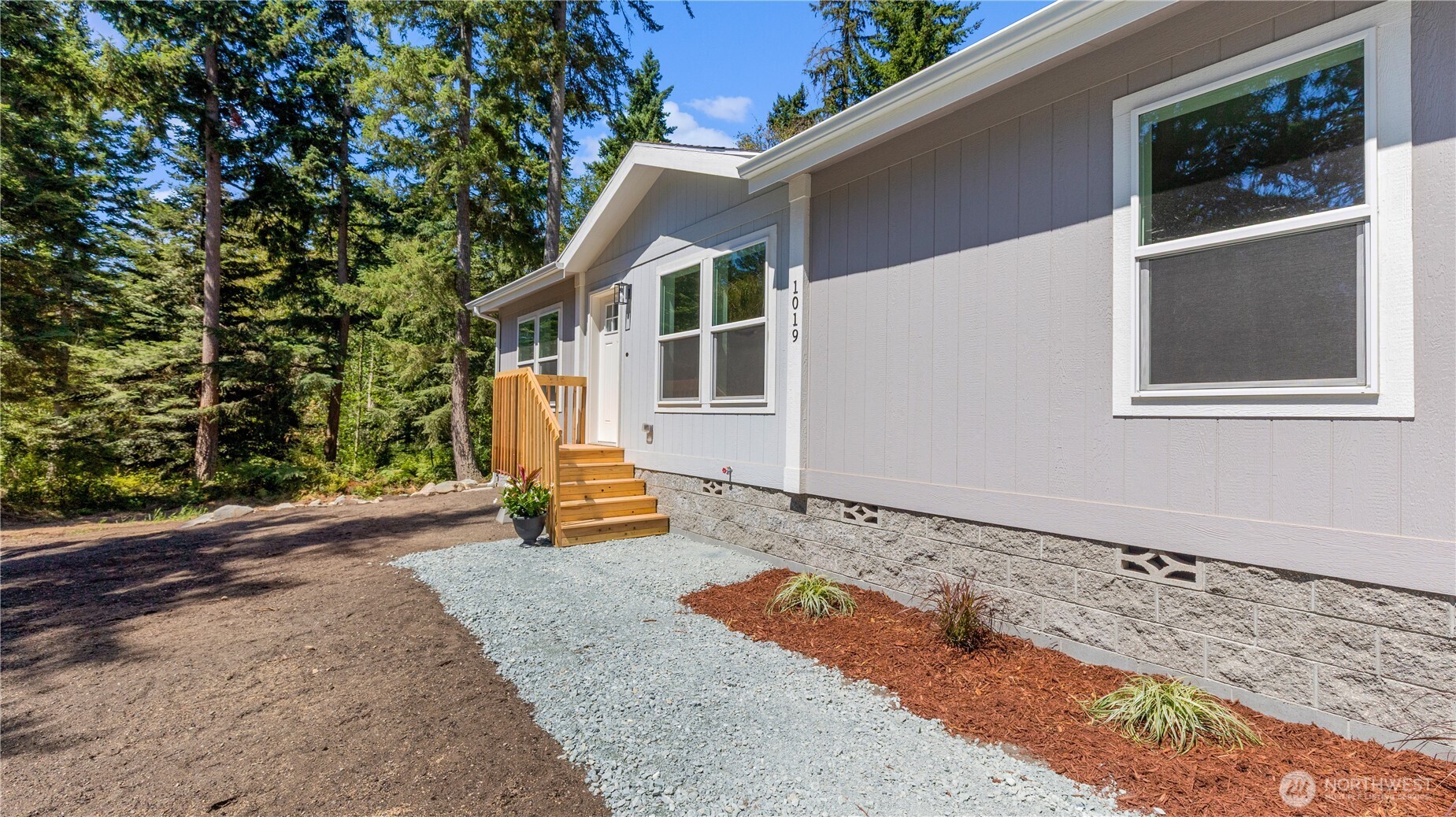 1019 Harmony Road Oak Harbor, WA 98277 - Photo 6 of 40 Gallery Image 6