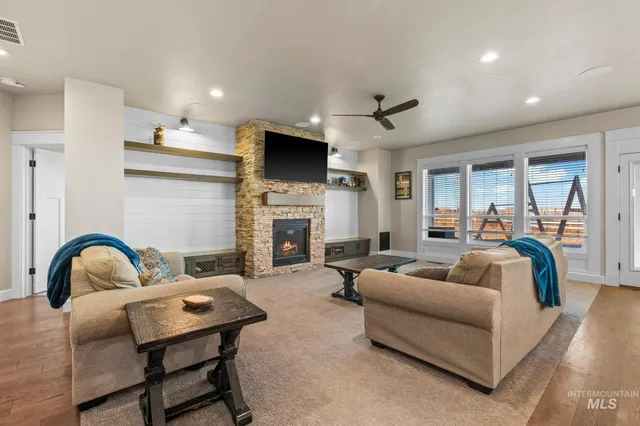 $1,000,000 | 24490 Boehner Road, Wilder, ID 83676