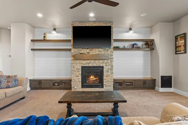 $1,000,000 | 24490 Boehner Road, Wilder, ID 83676