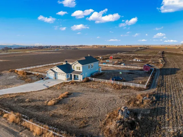 $1,000,000 | 24490 Boehner Road, Wilder, ID 83676
