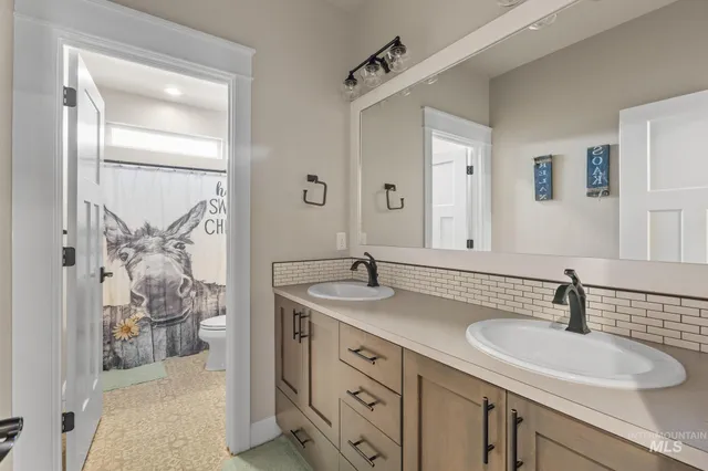 $1,000,000 | 24490 Boehner Road, Wilder, ID 83676