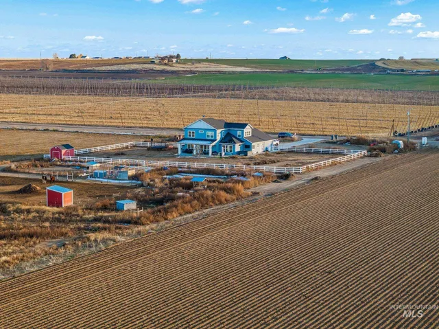$1,000,000 | 24490 Boehner Road, Wilder, ID 83676
