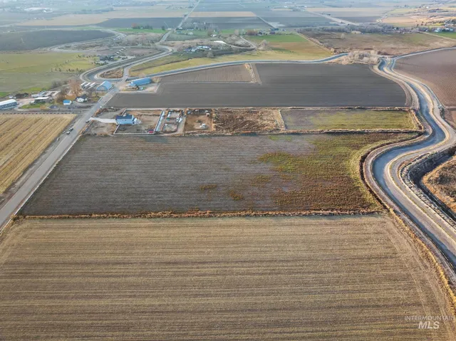 $1,000,000 | 24490 Boehner Road, Wilder, ID 83676