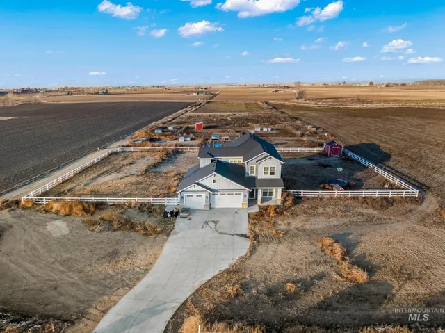 $1,000,000 | 24490 Boehner Road, Wilder, ID 83676