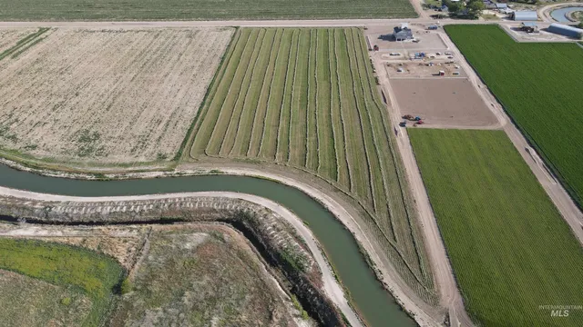 $1,000,000 | 24490 Boehner Road, Wilder, ID 83676