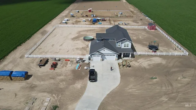$1,000,000 | 24490 Boehner Road, Wilder, ID 83676