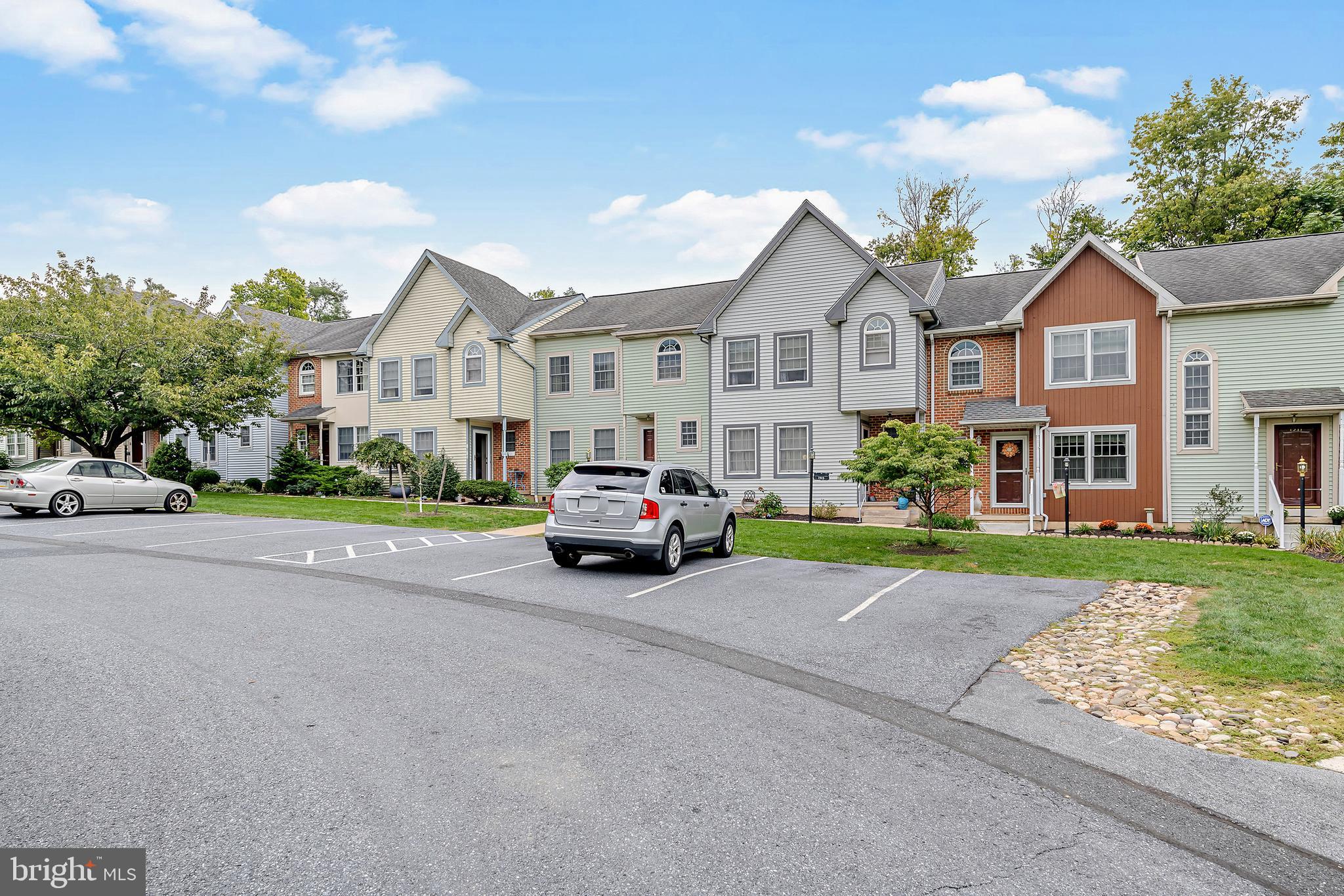 1913 Deer Path Road Harrisburg, PA 17110 - Photo 4 of 32 Gallery Image 4