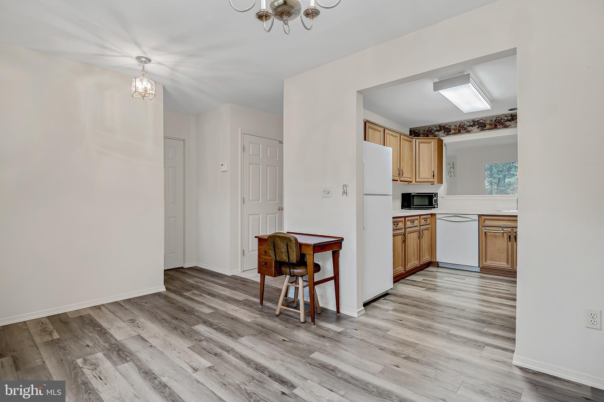 1913 Deer Path Road Harrisburg, PA 17110 - Photo 6 of 32 Gallery Image 6
