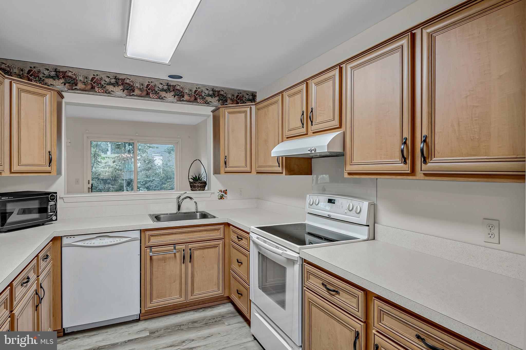 1913 Deer Path Road Harrisburg, PA 17110 - Photo 8 of 32 Gallery Image 8