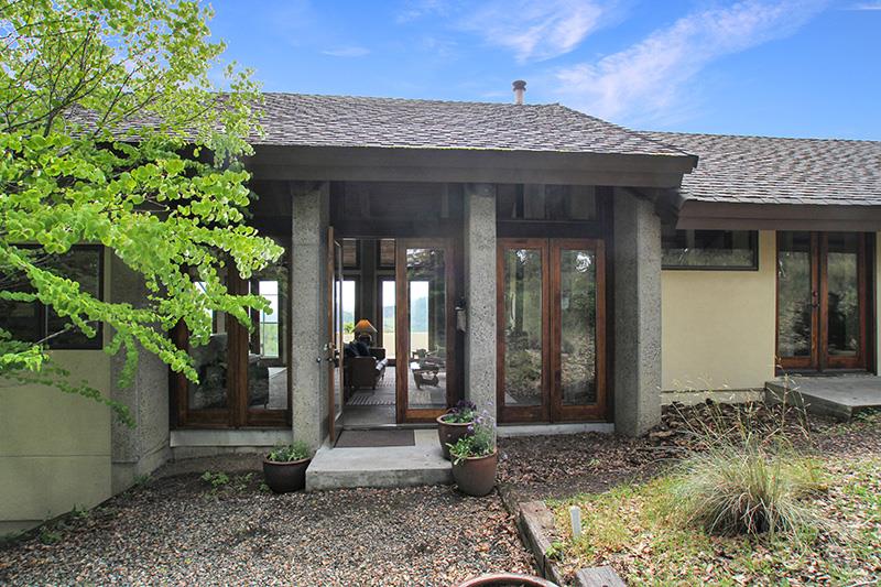 131 Rapley Ranch Road Redwood City, CA 94062 - Photo 4 of 43