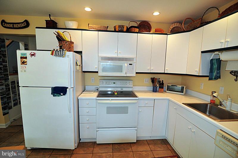 24249 Walnut Point Road Chestertown, MD 21620 - Photo 5 of 15 Kitchen