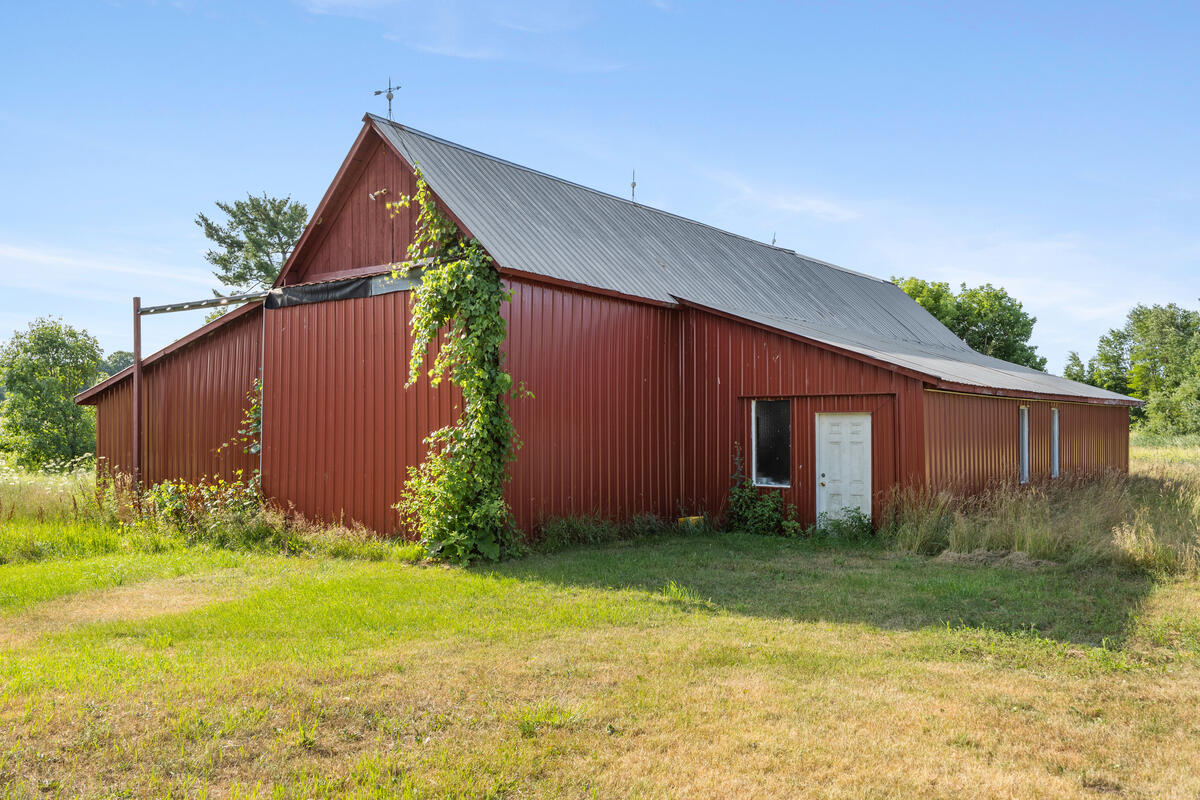 18757 North County Line Road Morley, MI 49336 - Photo 23 of 42 18757-North-County_023