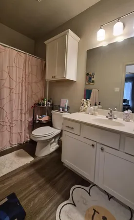 $2,200 | 2101 10th Street, Lubbock, TX 79401
