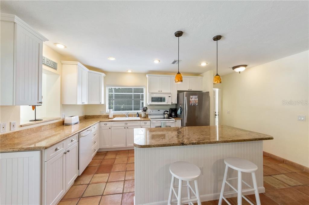 118 Hammock Road Anna Maria, FL 34216 - Photo 8 of 44 Gallery Image 8