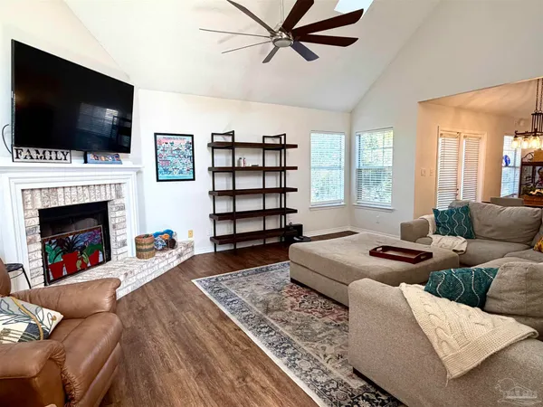 $449,900 | 3110 Leesburg Square, Pensacola, FL 32504