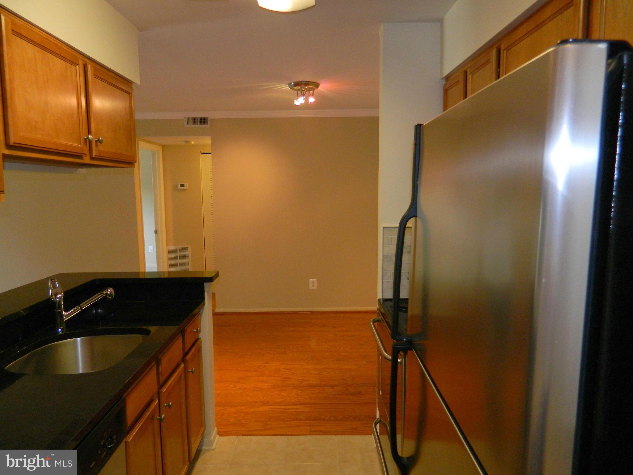 1703 Ascot Way, Unit A Reston, VA 20190 - Photo 12 of 30 Kitchen
