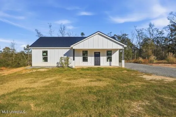 $220,000 | 139 Beaver Dam Road, McHenry, MS 39561