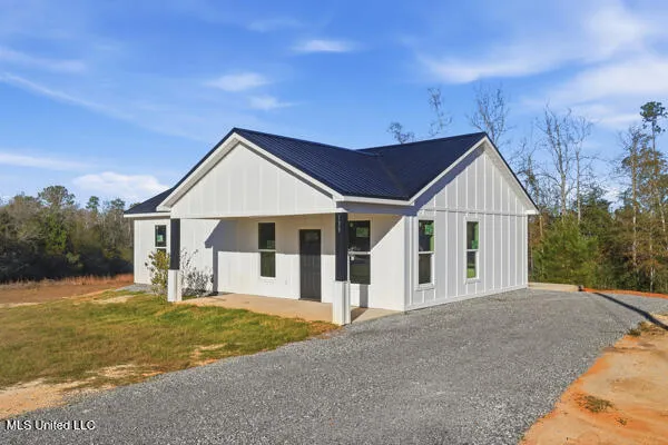 $209,900 | 139 Beaver Dam Road, McHenry, MS 39561