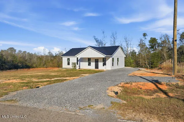 $220,000 | 139 Beaver Dam Road, McHenry, MS 39561