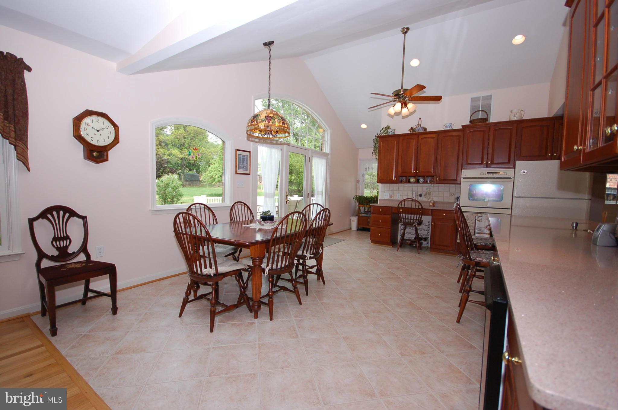 4109 Sir Walter Road Olney, MD 20832 - Photo 5 of 30 Breakfast Area