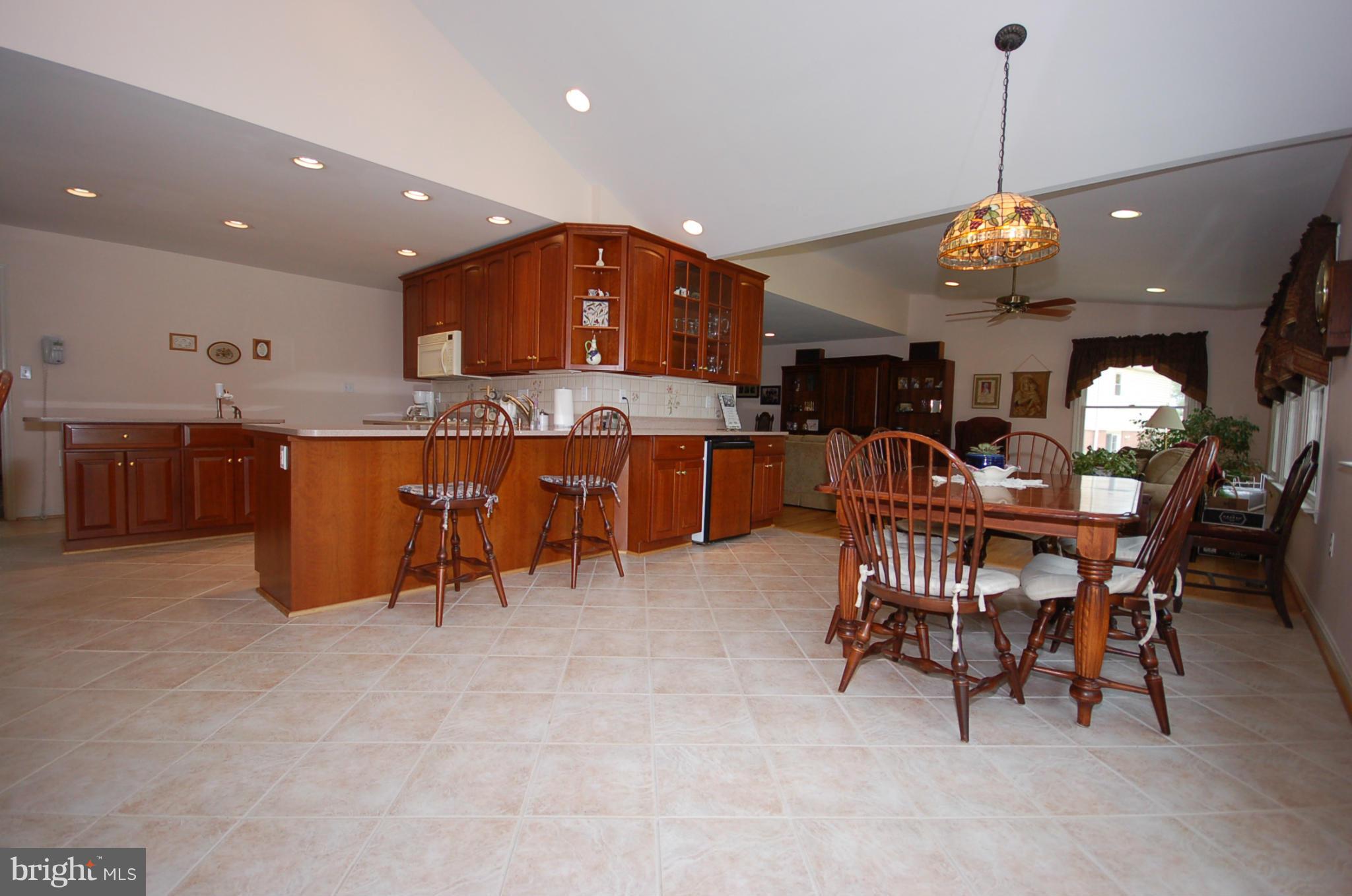 4109 Sir Walter Road Olney, MD 20832 - Photo 6 of 30 Kitchen