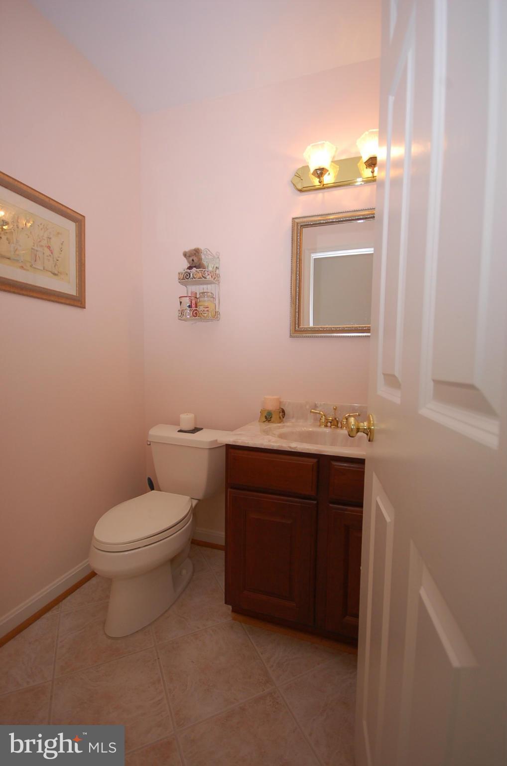 4109 Sir Walter Road Olney, MD 20832 - Photo 9 of 30 Main Lvl Half Bath