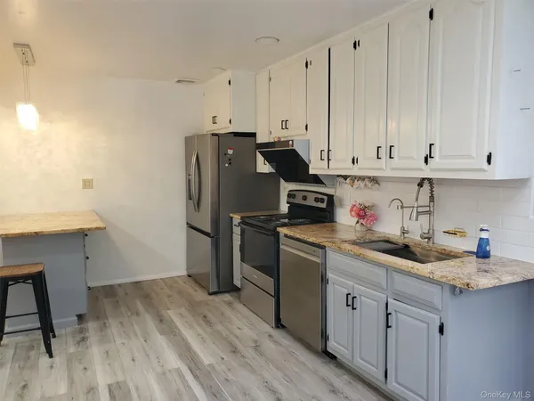 $5,500 | 35 Hicks Avenue, Syosset, NY 11791