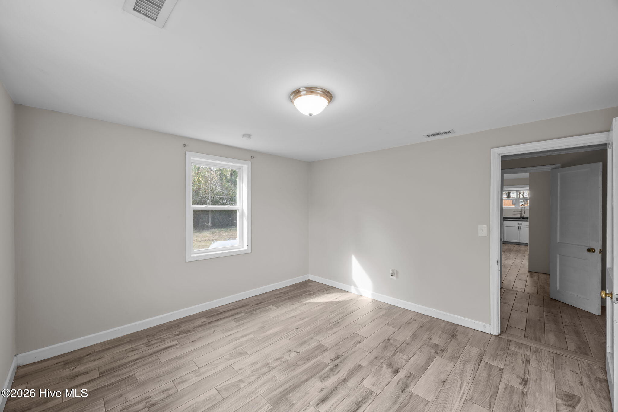 305 Washington Post Road New Bern, NC 28562 - Photo 16 of 25 21-web-or-mls-0C0A0501