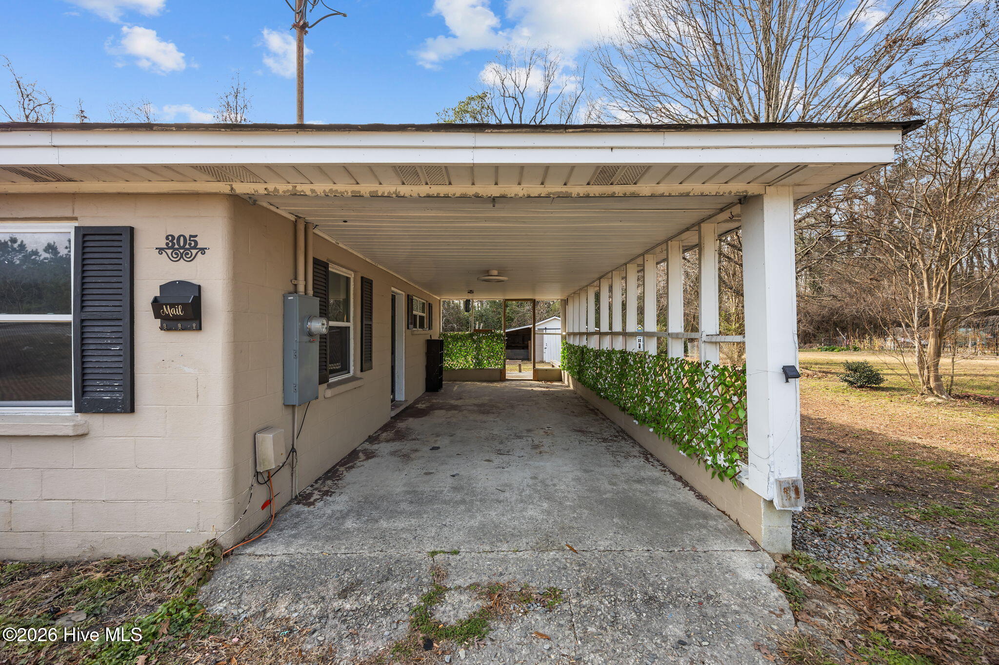 305 Washington Post Road New Bern, NC 28562 - Photo 2 of 25 4-web-or-mls-0C0A0521