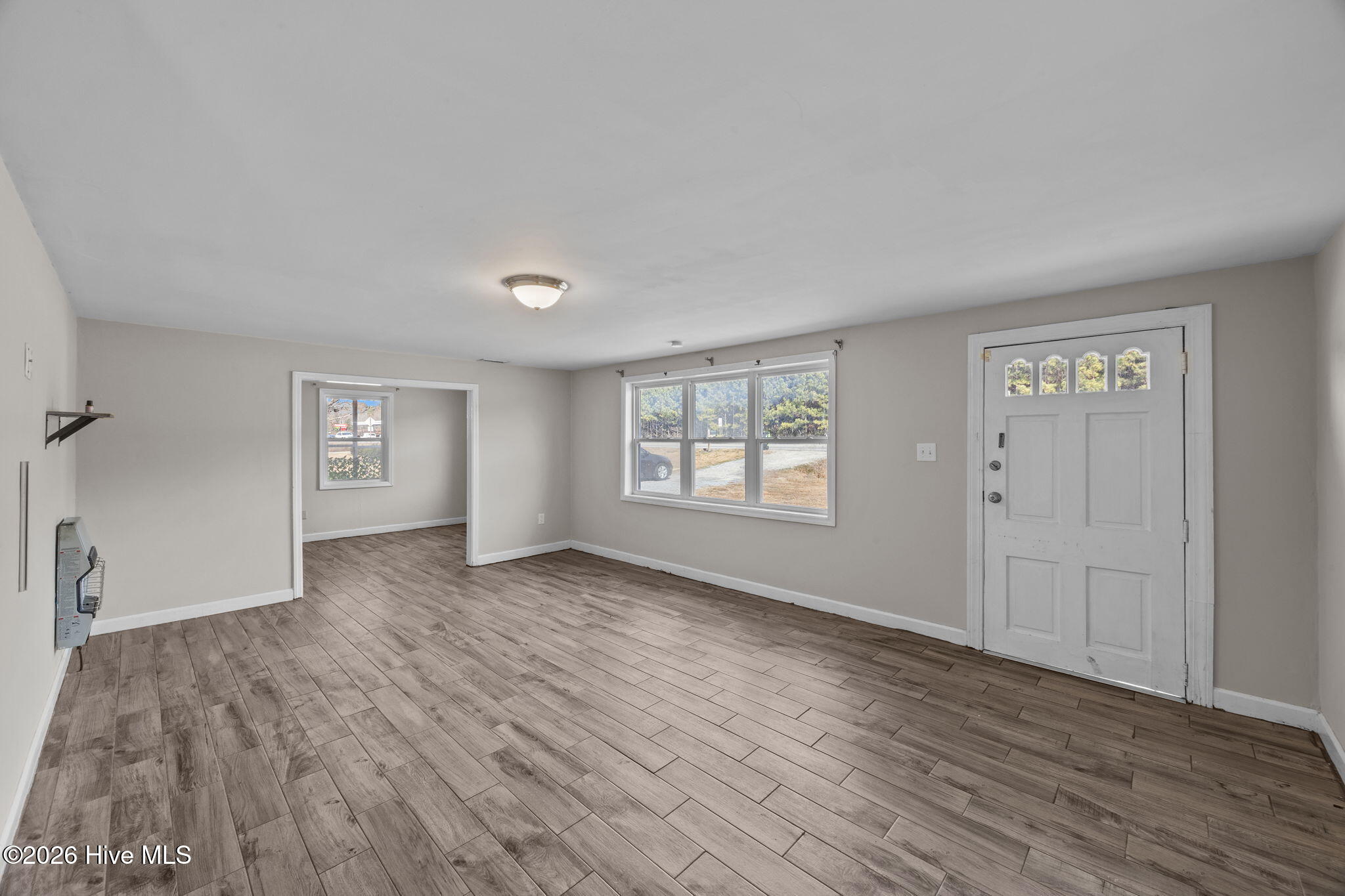 305 Washington Post Road New Bern, NC 28562 - Photo 3 of 25 6-web-or-mls-0C0A0457