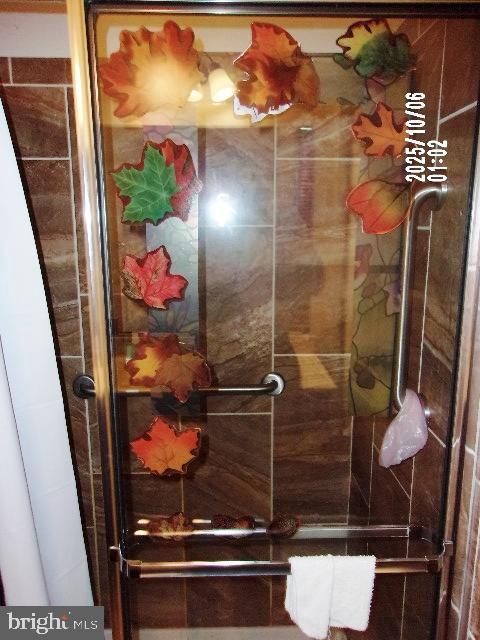 11612 Neon Road Fort Washington, MD 20744 - Photo 42 of 75 Master Separate Shower