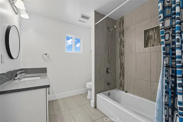 $1,088,000 | 1783 East Imperial Highway, Los Angeles, CA 90059