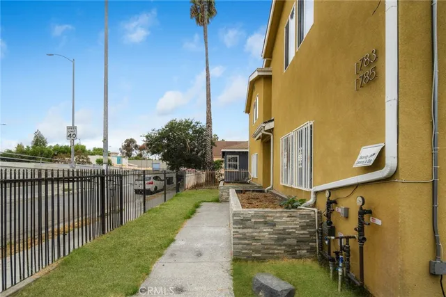 $1,088,000 | 1783 East Imperial Highway, Los Angeles, CA 90059