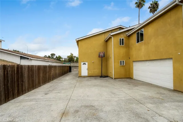 $1,088,000 | 1783 East Imperial Highway, Los Angeles, CA 90059