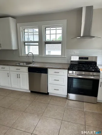 $2,750 | 219 Jordan Lane, Wethersfield, CT 06109
