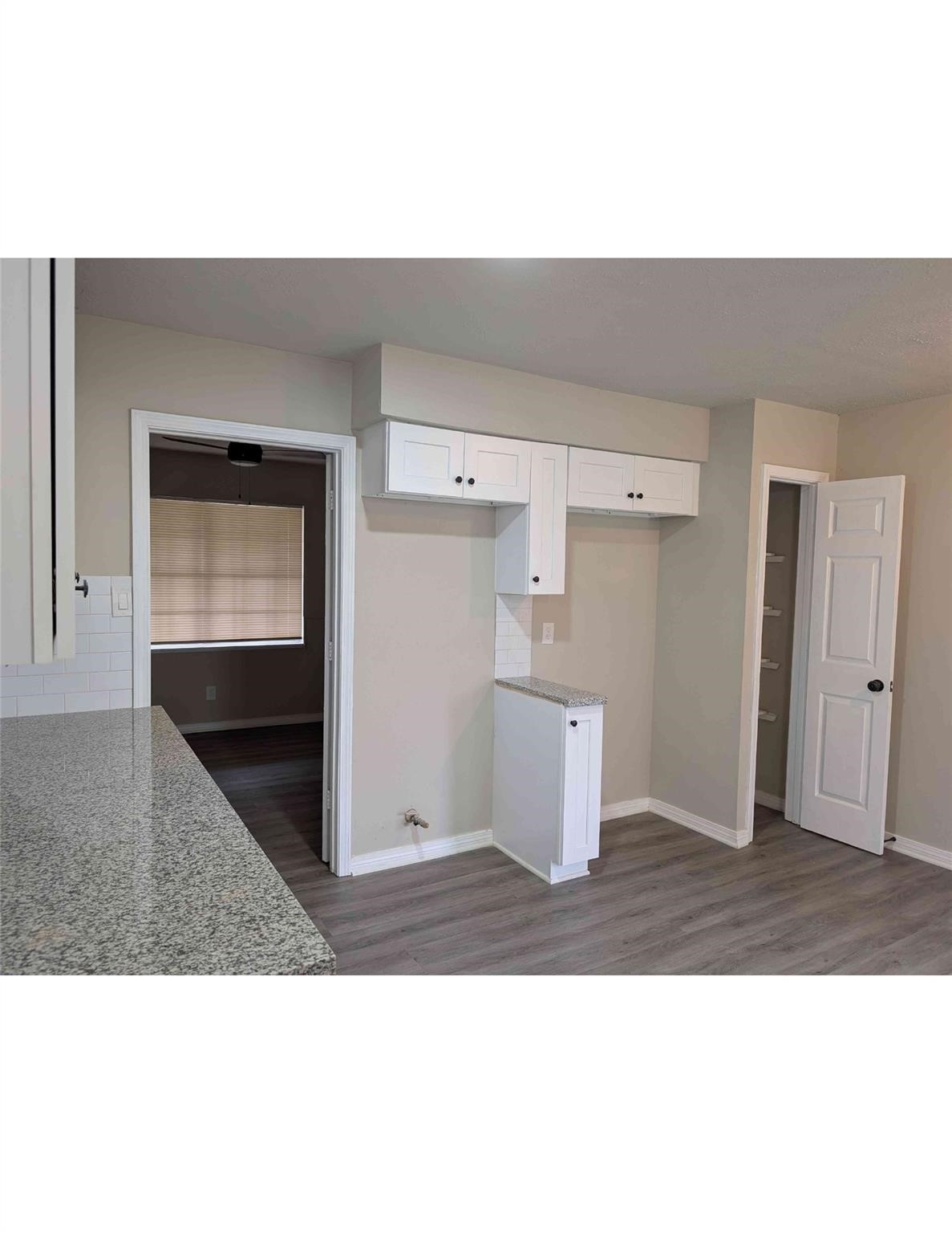 10922 Lockgate Lane Houston, TX 77048 - Photo 4 of 18